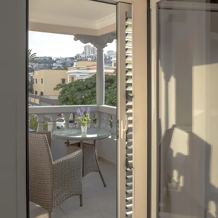 ホテル La Palmera Boutique